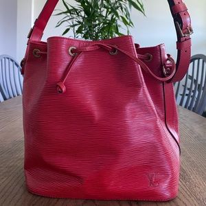 Louis Vuitton Epi red Noe